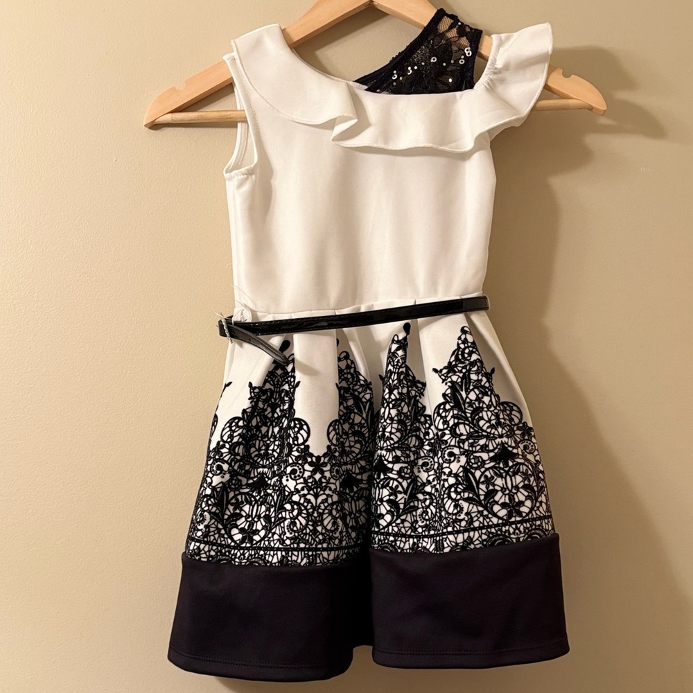 Toddler Girls White and Black Lace-Detail Ruffle Dress Size 4